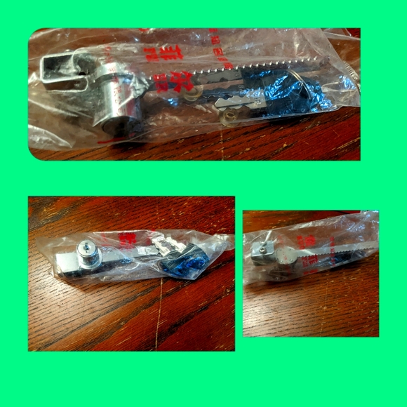 5/$25 glass doors or cabinet or enclosure or cage sliding lock with key new. - Picture 1 of 2